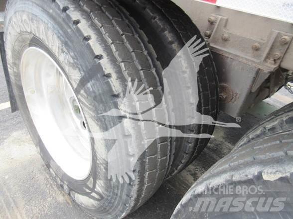 Heil  Semi-trailer med Tank