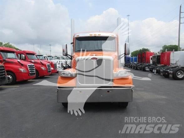 Peterbilt 567 Trækkere