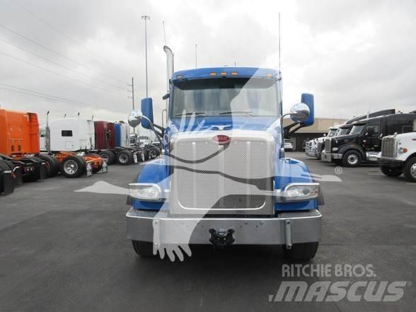 Peterbilt 567 Trækkere