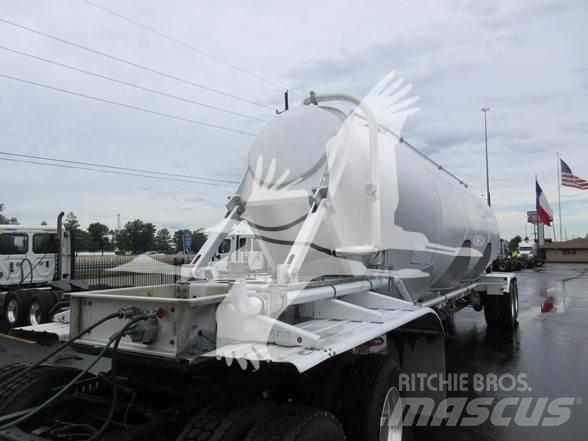 Polar  Semi-trailer med Tank