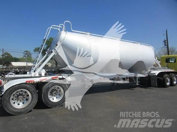 Polar 1000 GAL Semi-trailer med Tank