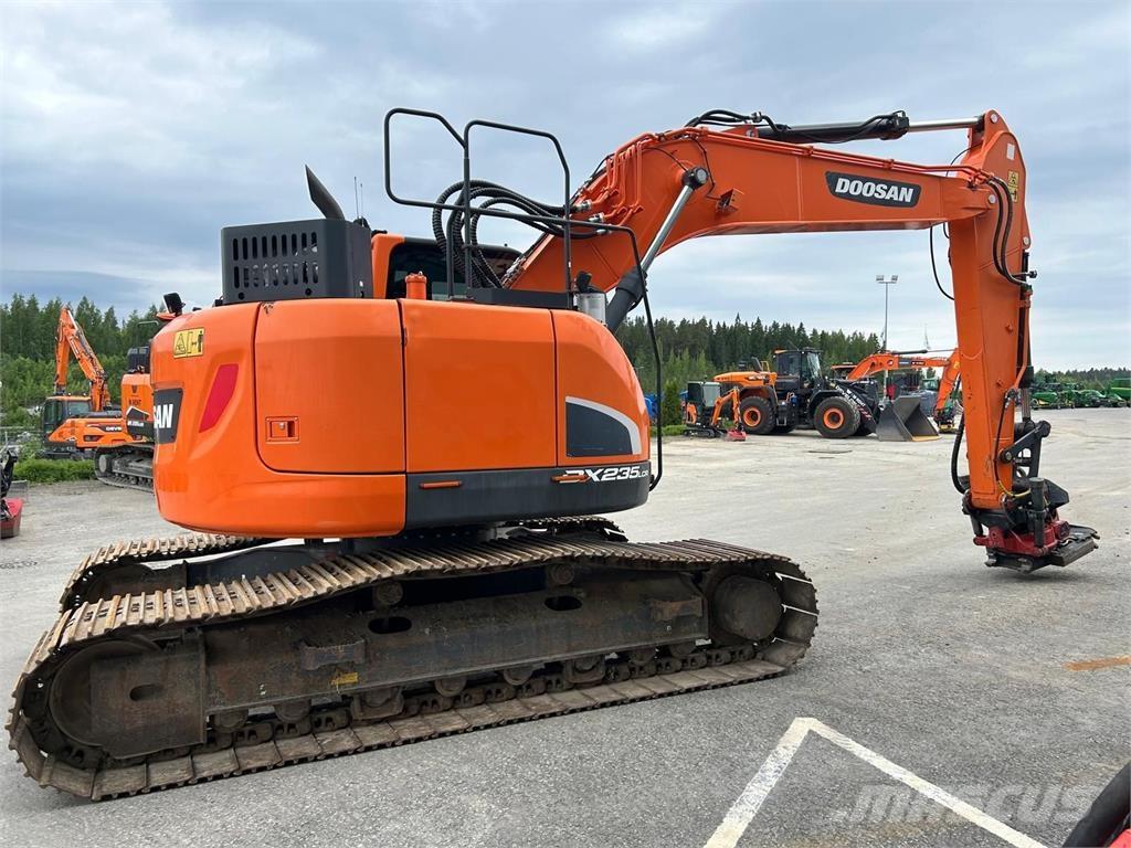 Doosan dx235lcr-5 Gravemaskiner på larvebånd