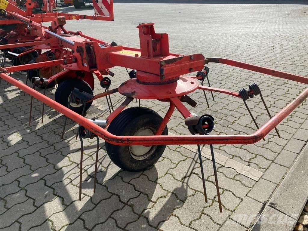 Kuhn GF 8702 River og høvendere