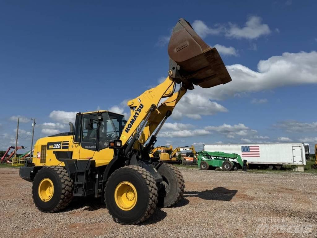 Komatsu WA 320 Læssemaskiner på hjul