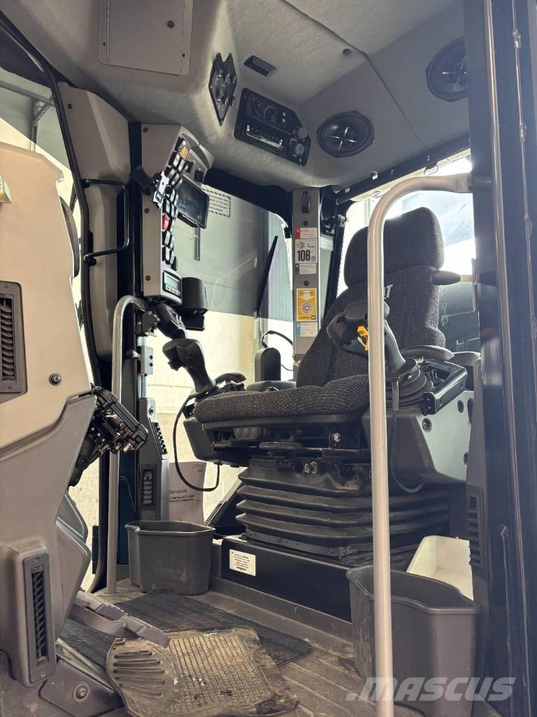 CAT 120 AWD Vejhøvle / Gradere