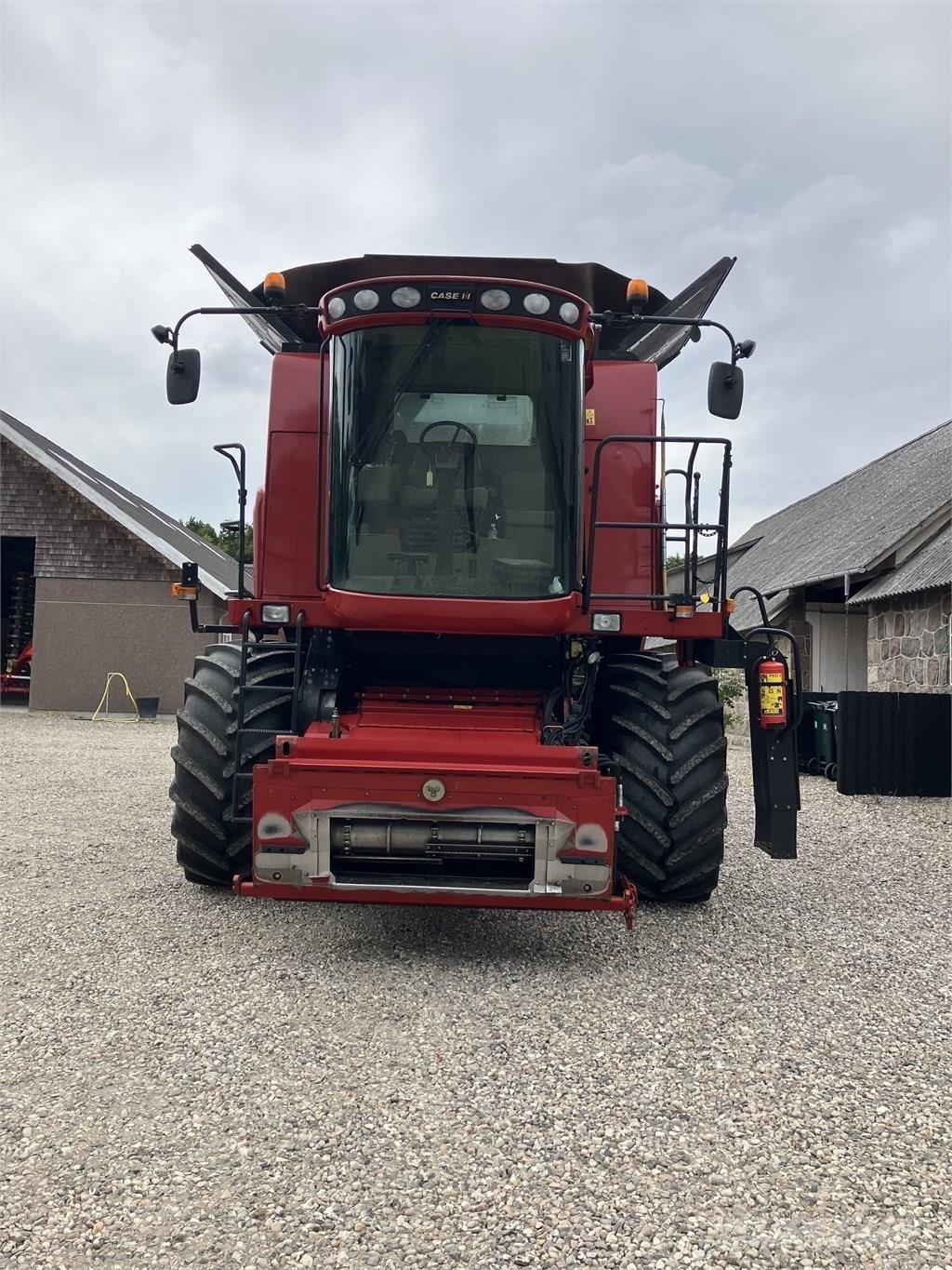 CASE Axial Flow 7130 Mejetærskere