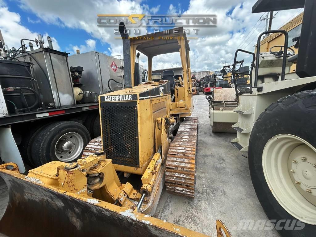 CAT D 3 C III Bulldozer på larvebånd