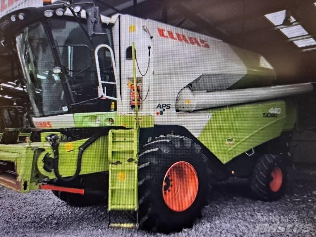 CLAAS Tucano 440 Mejetærskere