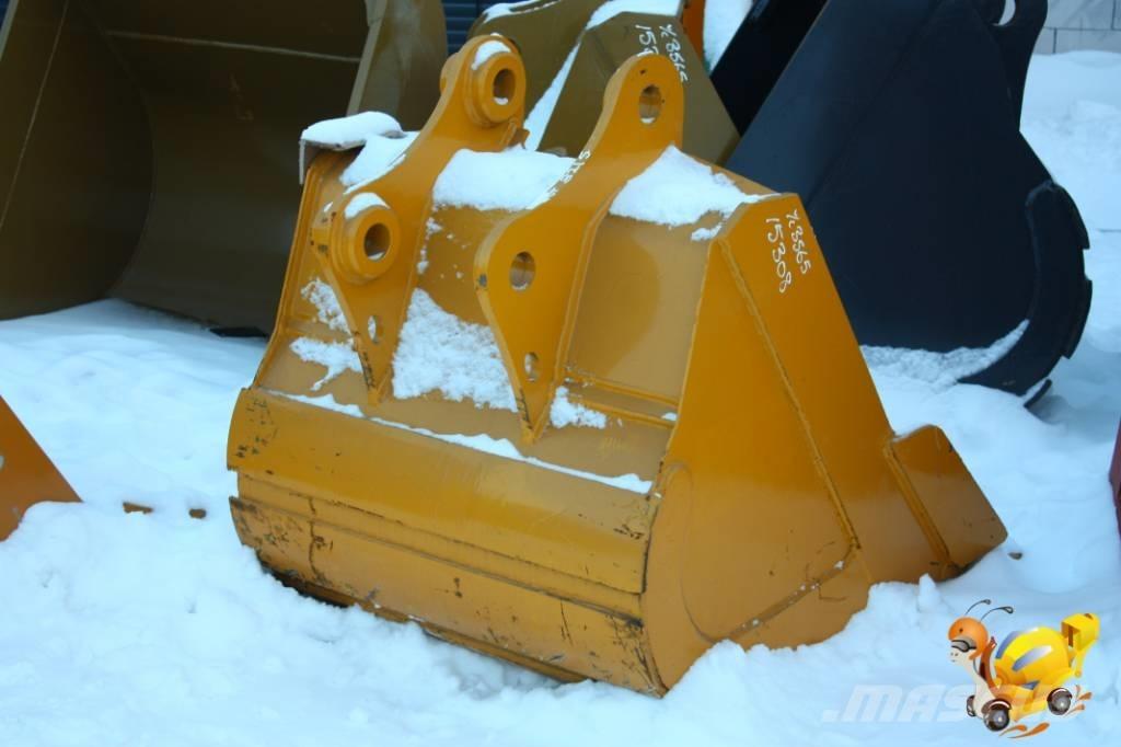Komatsu PC 200 - 42` Skovle