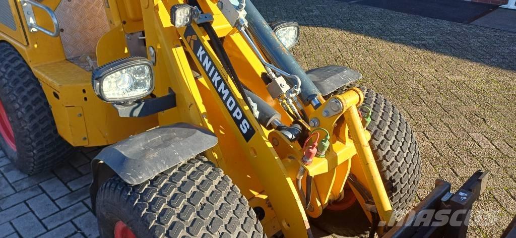 Knikmops KM 130 Minilæsser - knækstyret