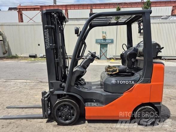 Toyota 8 FGCU 25 Gaffeltrucks - andre