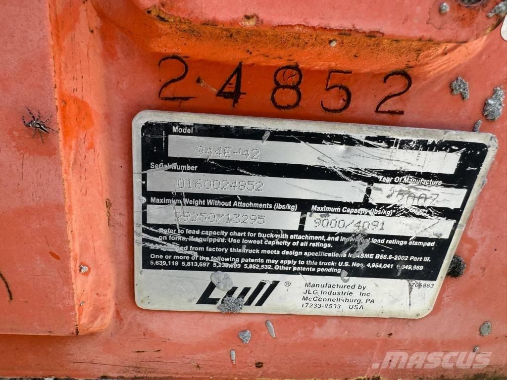 JLG 944 E-42 Teleskoplæssere