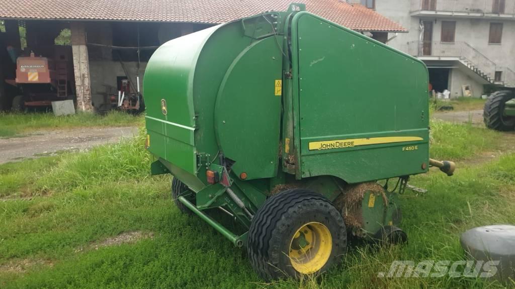 John Deere F 450 Rundballe-pressere