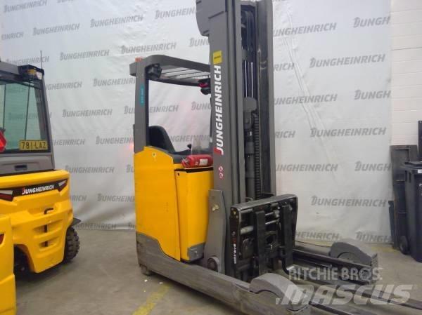 Jungheinrich ETV 325 Reachtruck