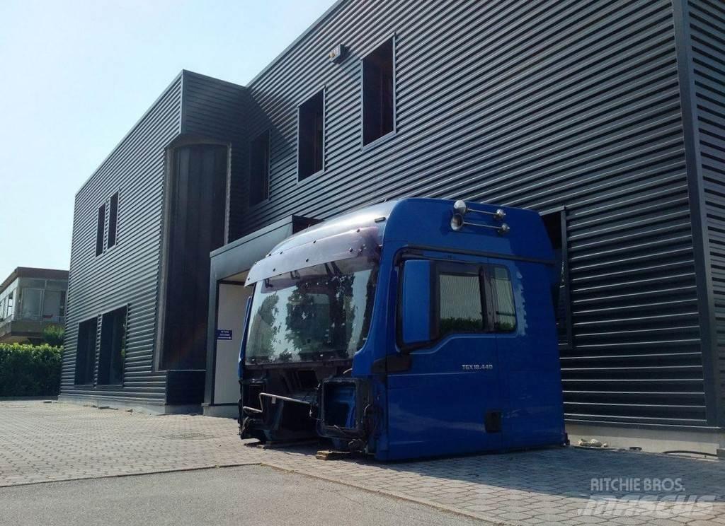 MAN TGX XLX EURO 5 Kabiner og interiør