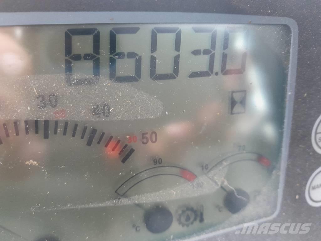 JCB 412 Teleskoplæssere til landbrug