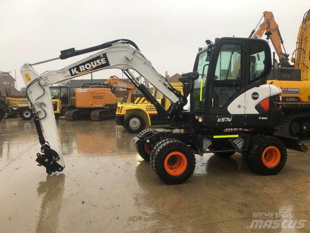 Bobcat E 57 W Gravemaskiner på hjul