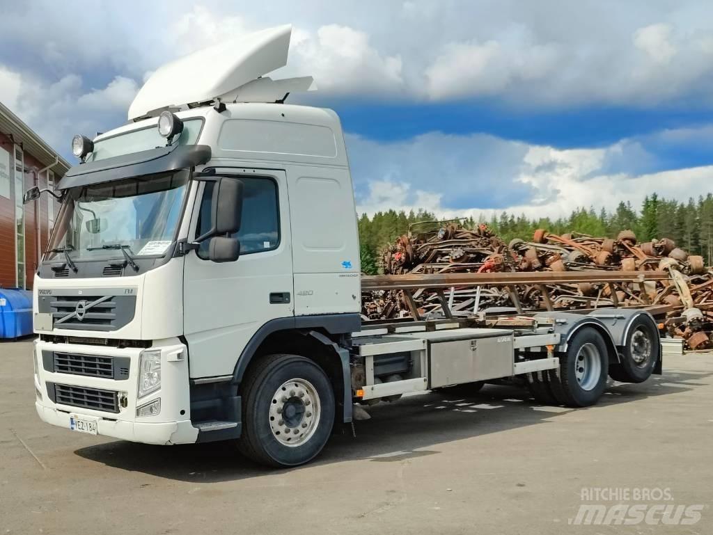 Volvo FM 13 Lastbiler med containerramme / veksellad