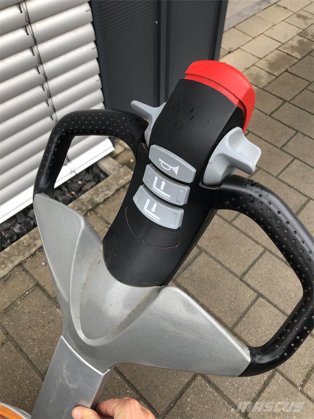 Still EXU16 Gaffelstabler med gående fører