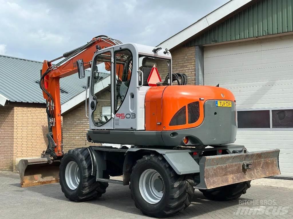 Neuson 9503 Midi-gravemaskiner 7t - 12t