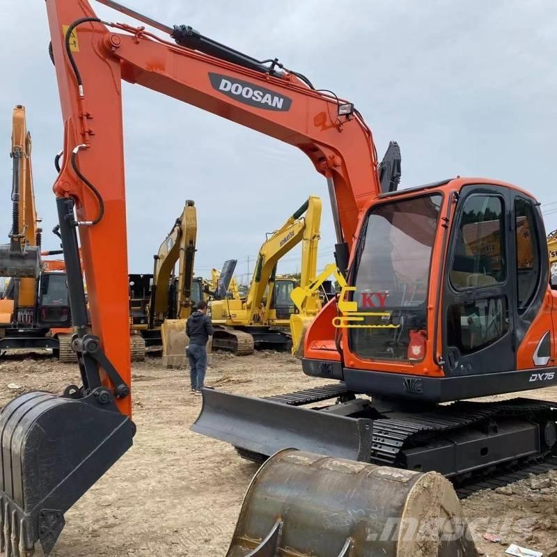 Doosan DX 75-9 Gravemaskiner på larvebånd