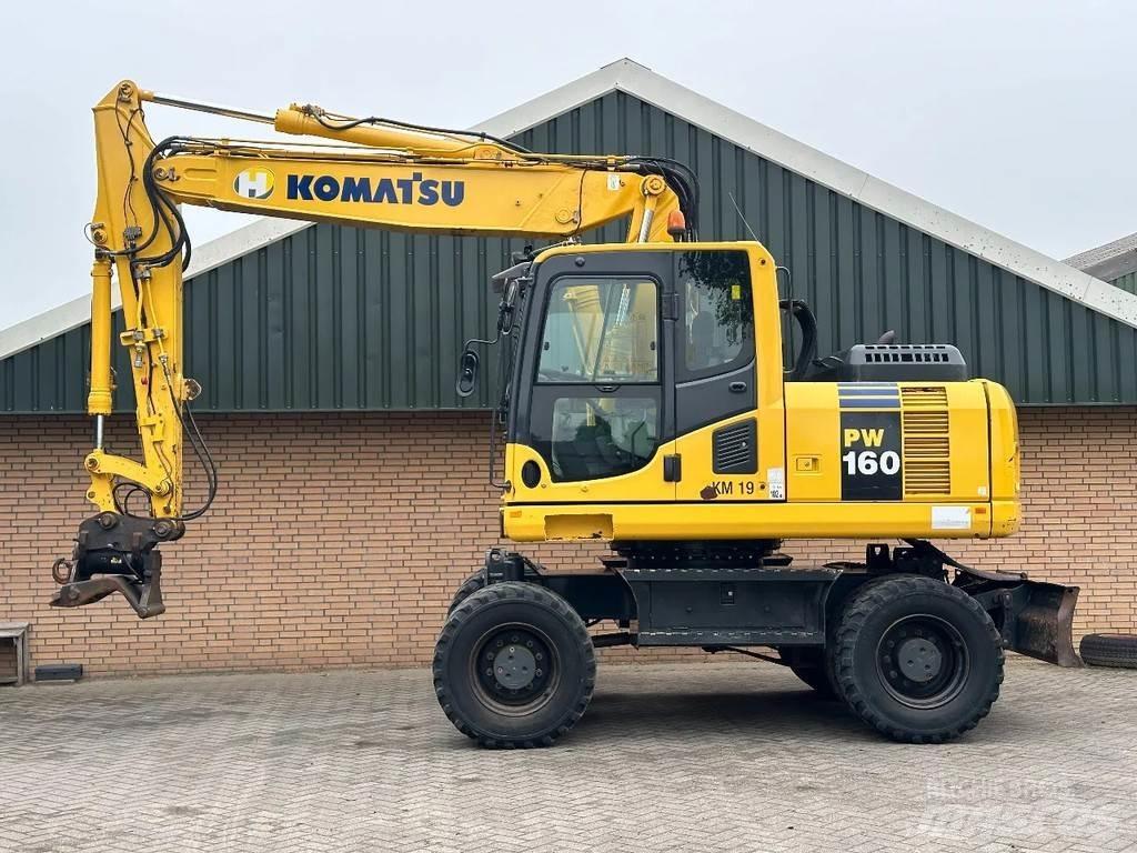 Komatsu PW160-8 Gravemaskiner på hjul