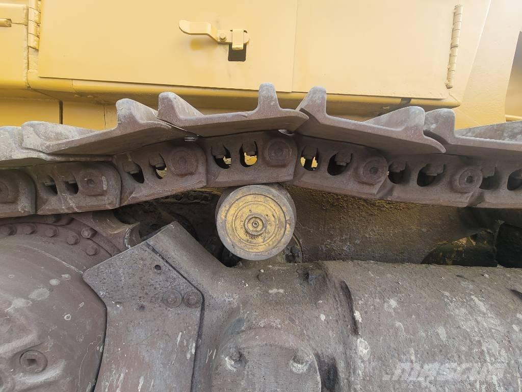 CAT 973 Larvebåndslæssere