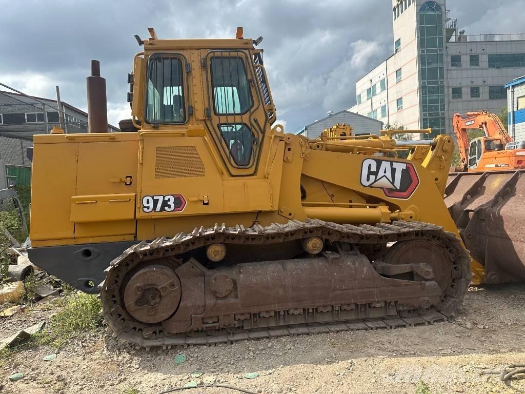 CAT 973 Larvebåndslæssere