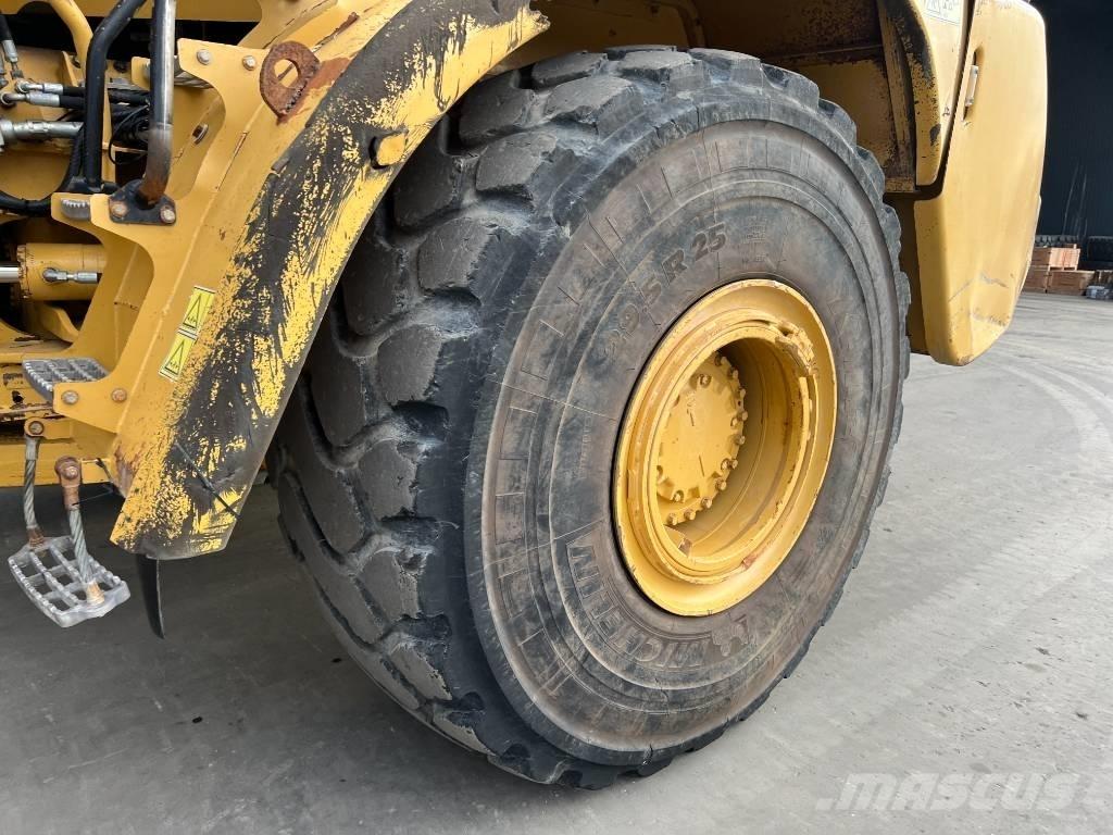 CAT 740 Terrængående lastbiler