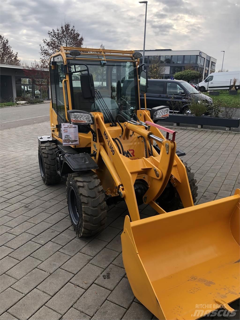  MP-l300 ( Machpro ) Læssemaskiner på hjul