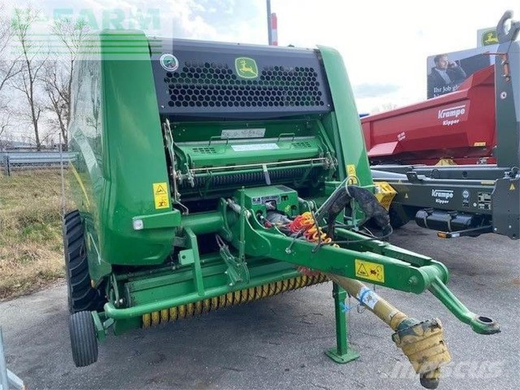 John Deere 960 Pressere til firkantede baller