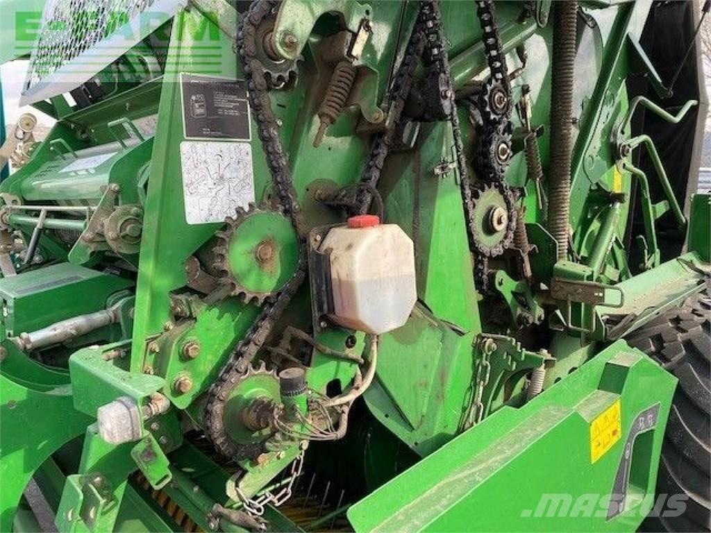 John Deere 960 Pressere til firkantede baller