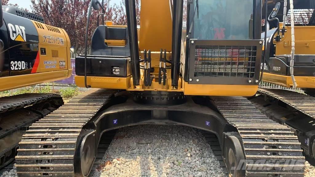 CAT 323 D L Gravemaskiner på larvebånd