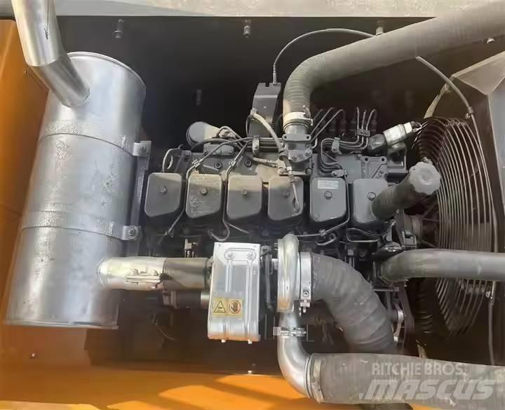 Hyundai R220-9S Gravemaskiner på larvebånd