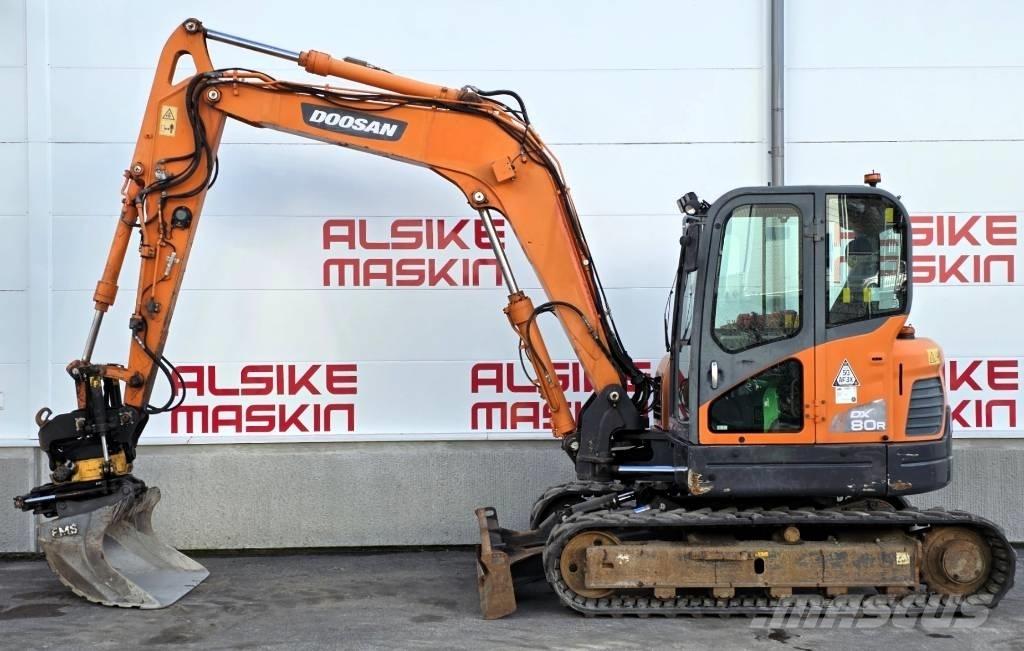 Doosan DX 80 R Midi-gravemaskiner 7t - 12t