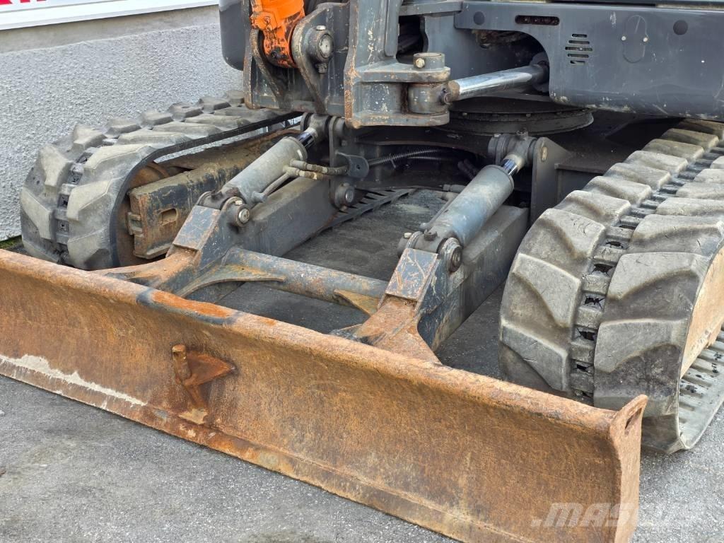 Doosan DX 80 R Midi-gravemaskiner 7t - 12t