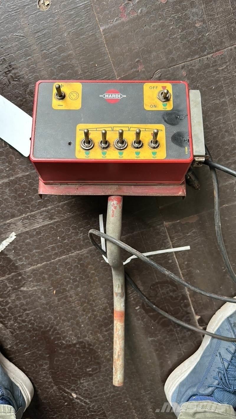 Hardi TZY 2400 Trailersprøjter