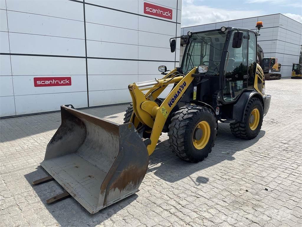 Komatsu WA70M-8EO Læssere