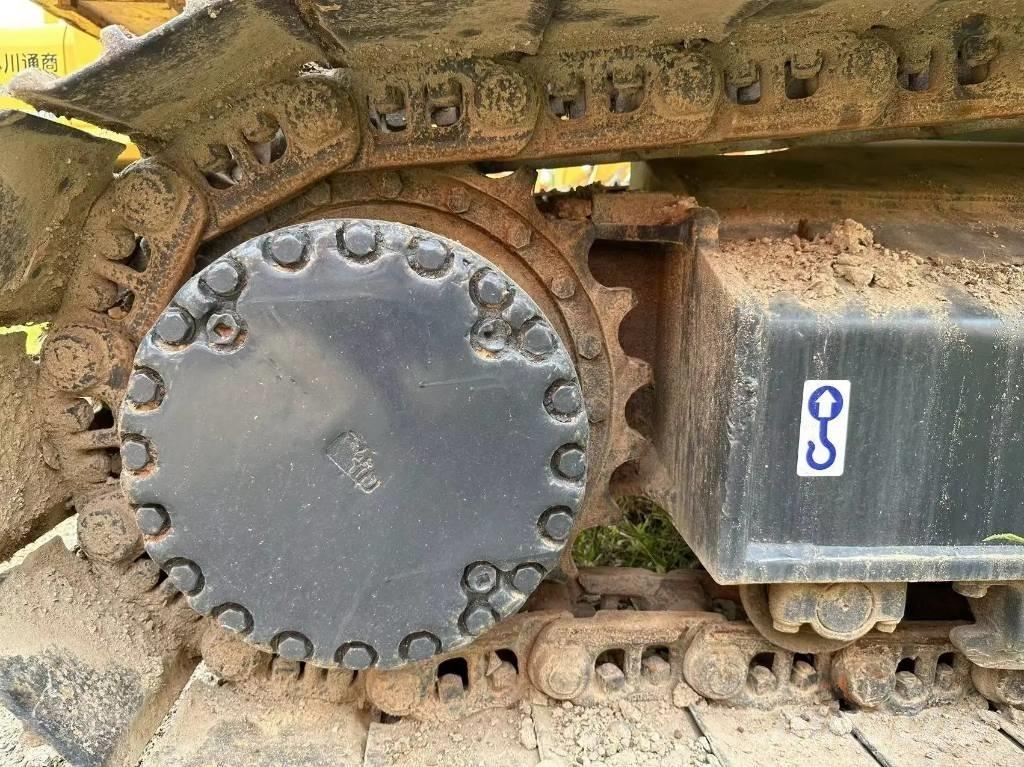 Komatsu PC240-8 Gravemaskiner på larvebånd
