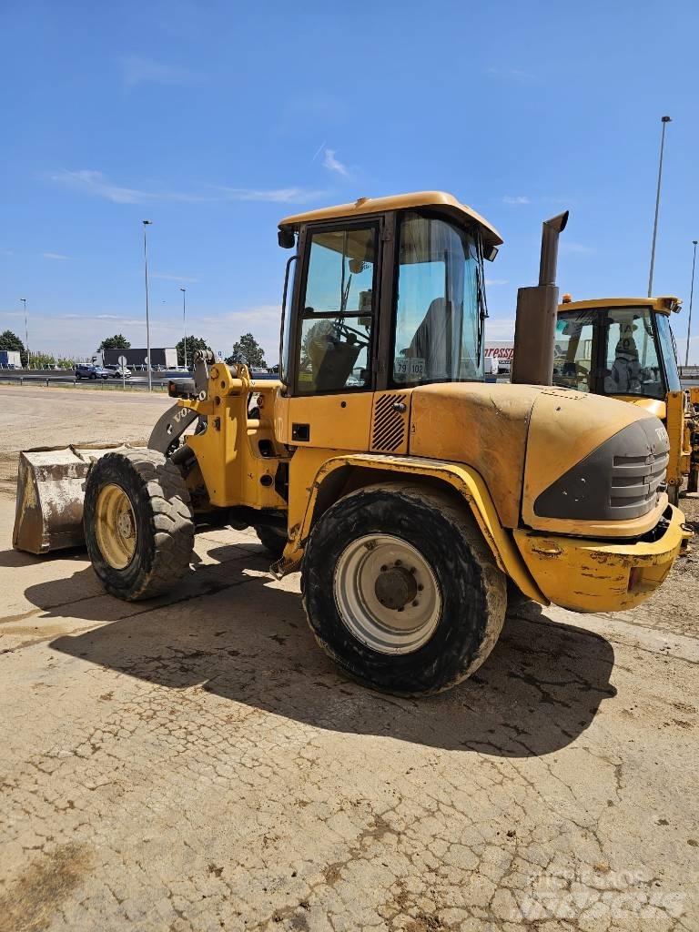 Volvo L 40 Læssemaskiner på hjul