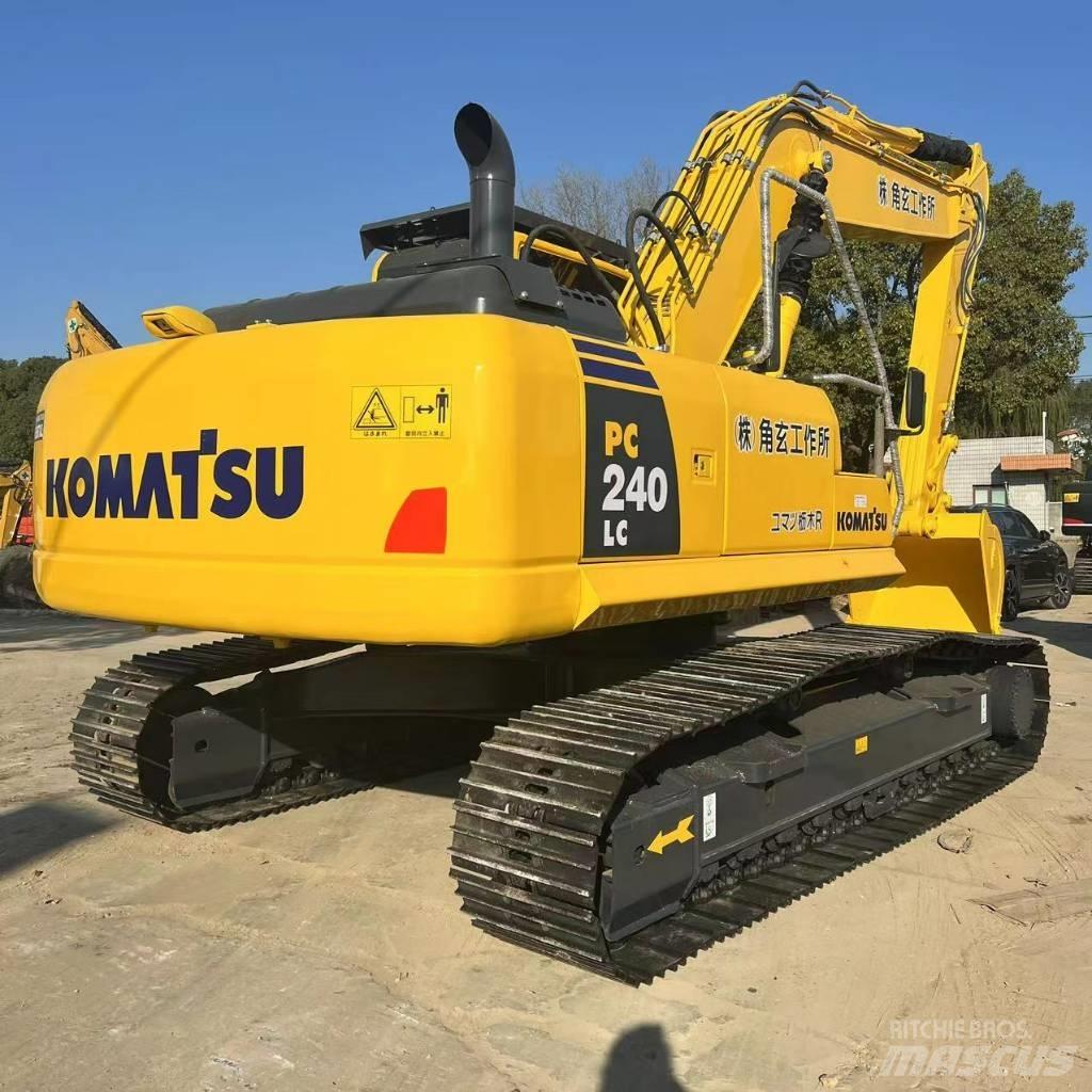 Komatsu PC240LC-8 Minigravemaskiner