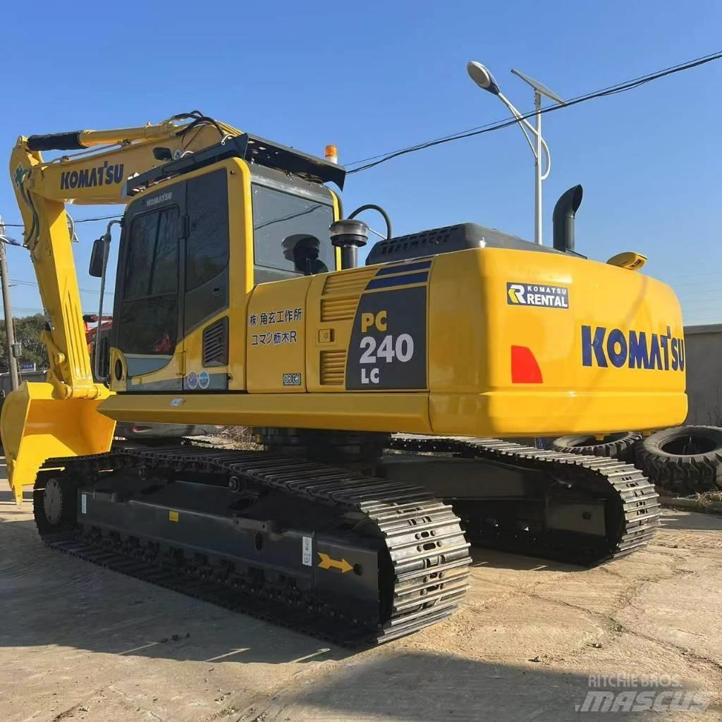 Komatsu PC240LC-8 Minigravemaskiner