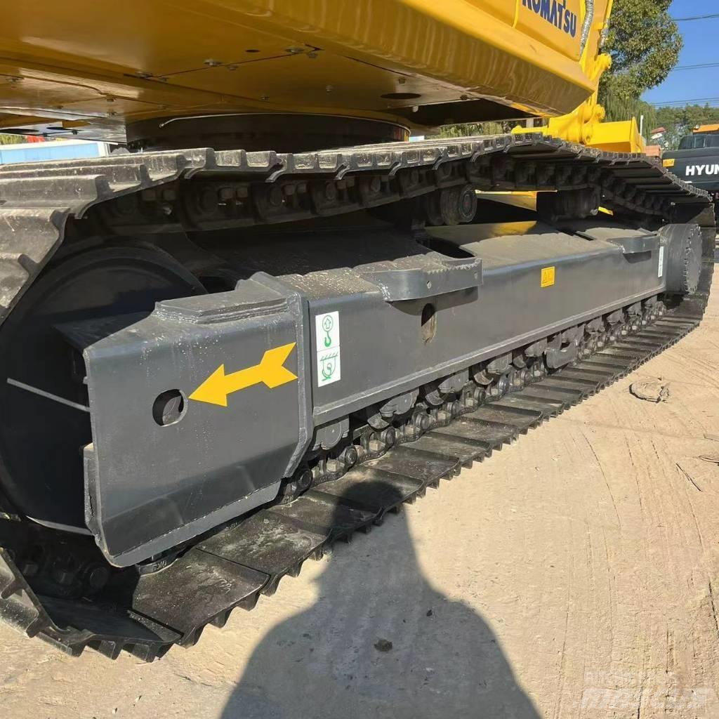 Komatsu PC240LC-8 Minigravemaskiner