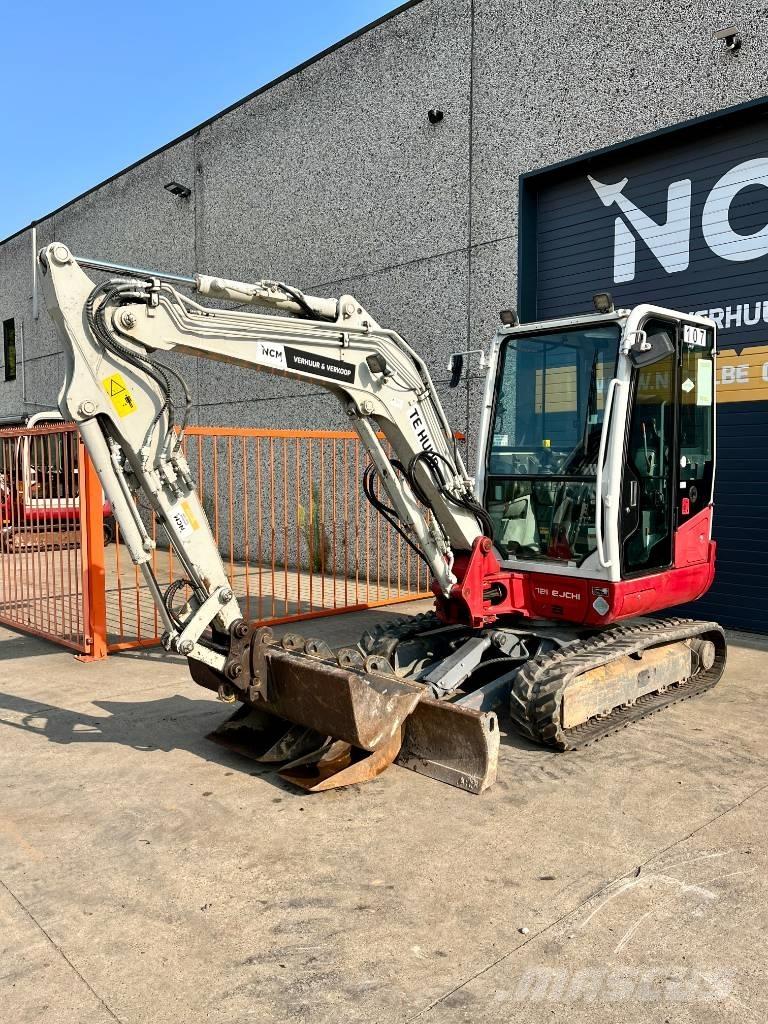 Takeuchi TB 235 Minigravemaskiner