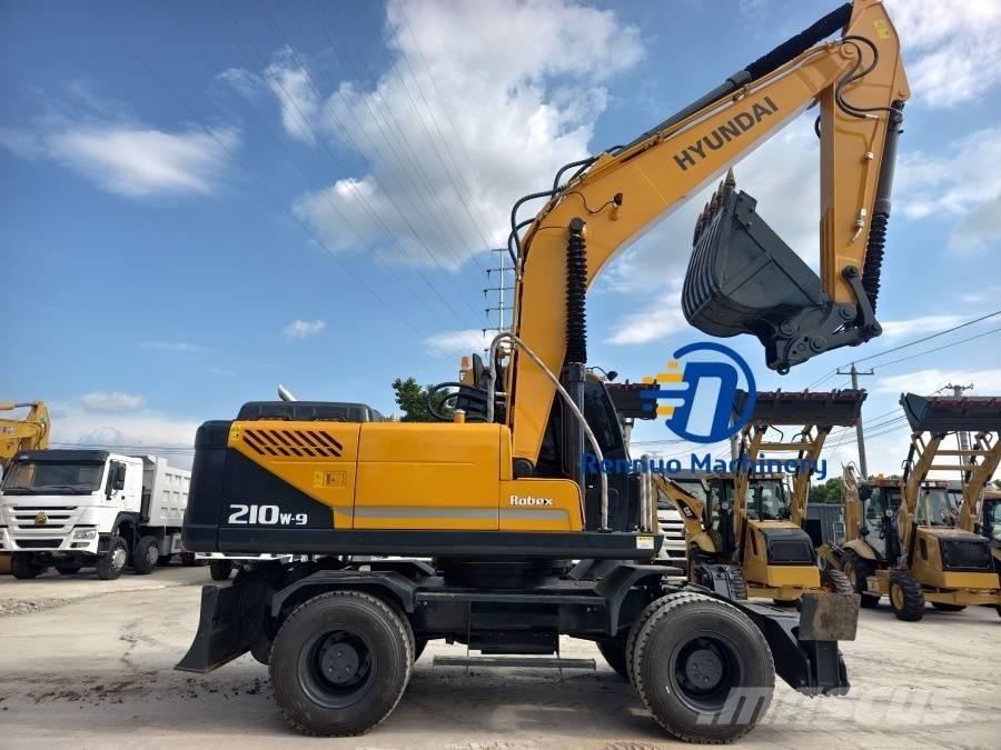 Hyundai 210W-9 Gravemaskiner på hjul