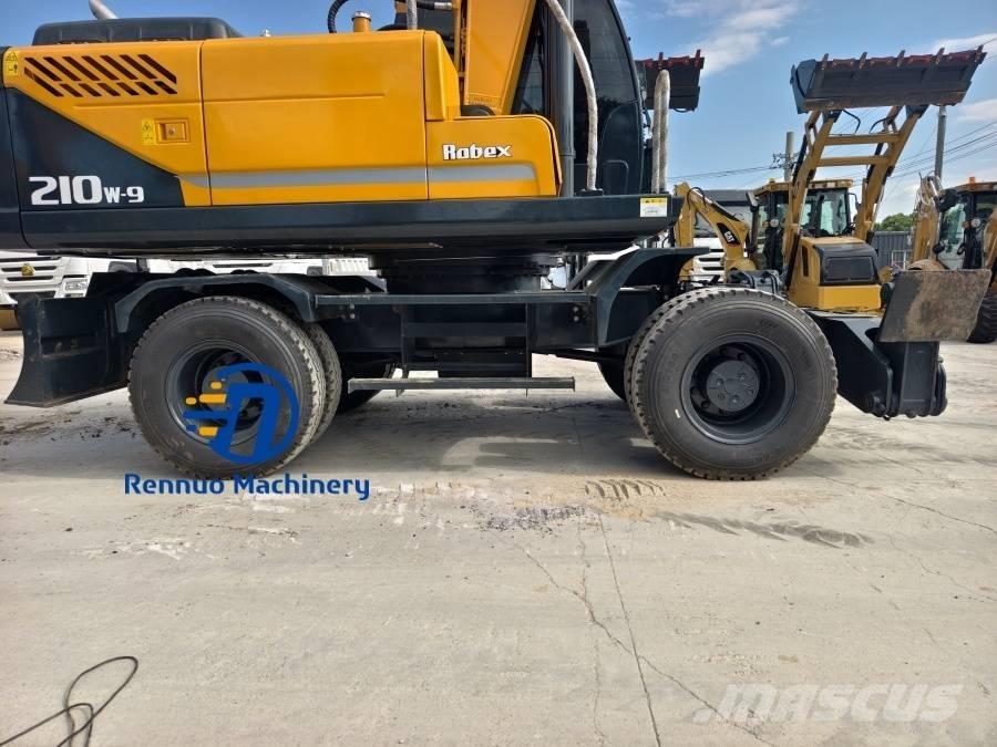 Hyundai 210W-9 Gravemaskiner på hjul