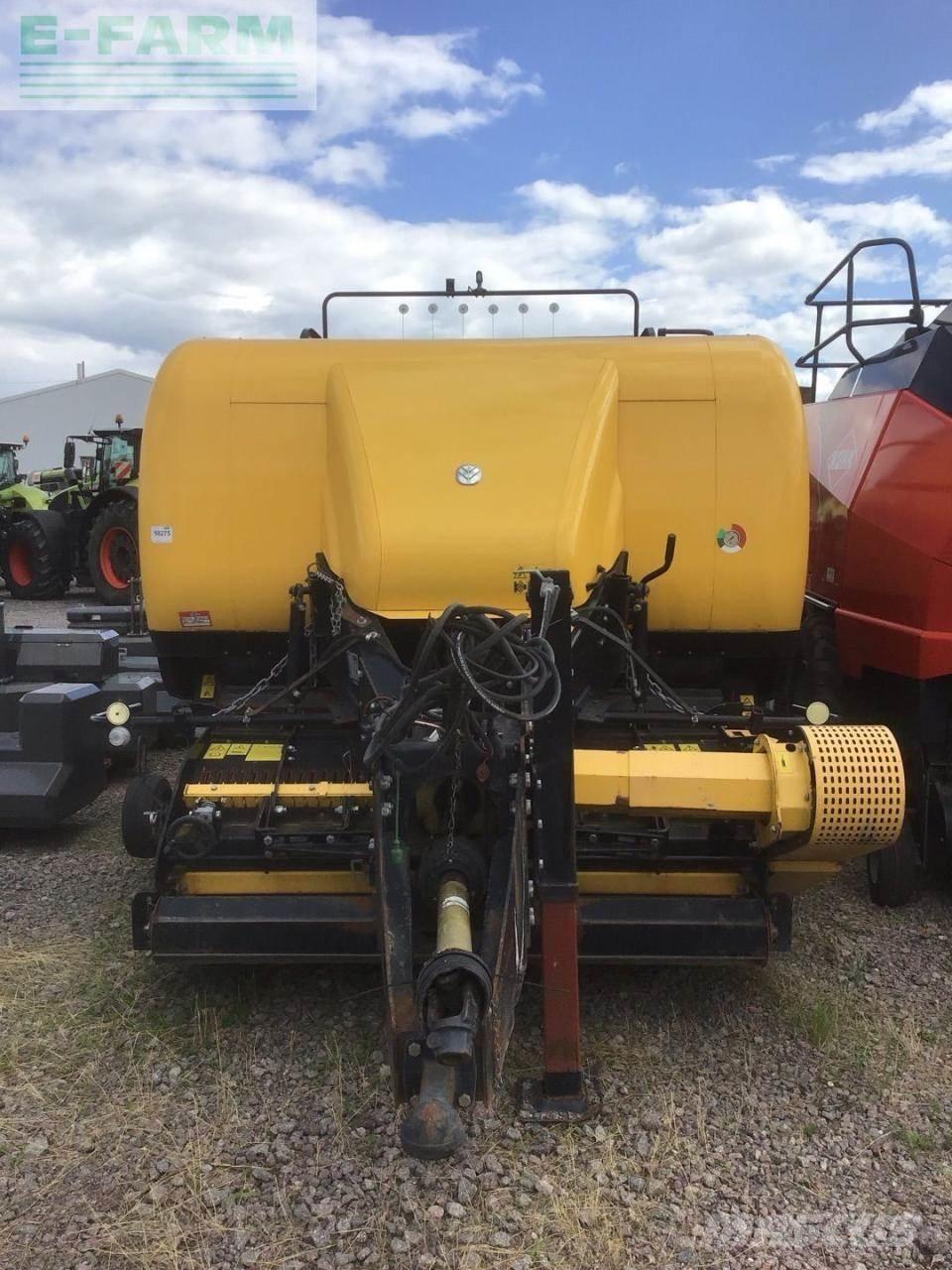 New Holland BB9080 Pressere til firkantede baller