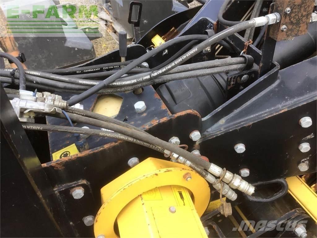 New Holland BB9080 Pressere til firkantede baller