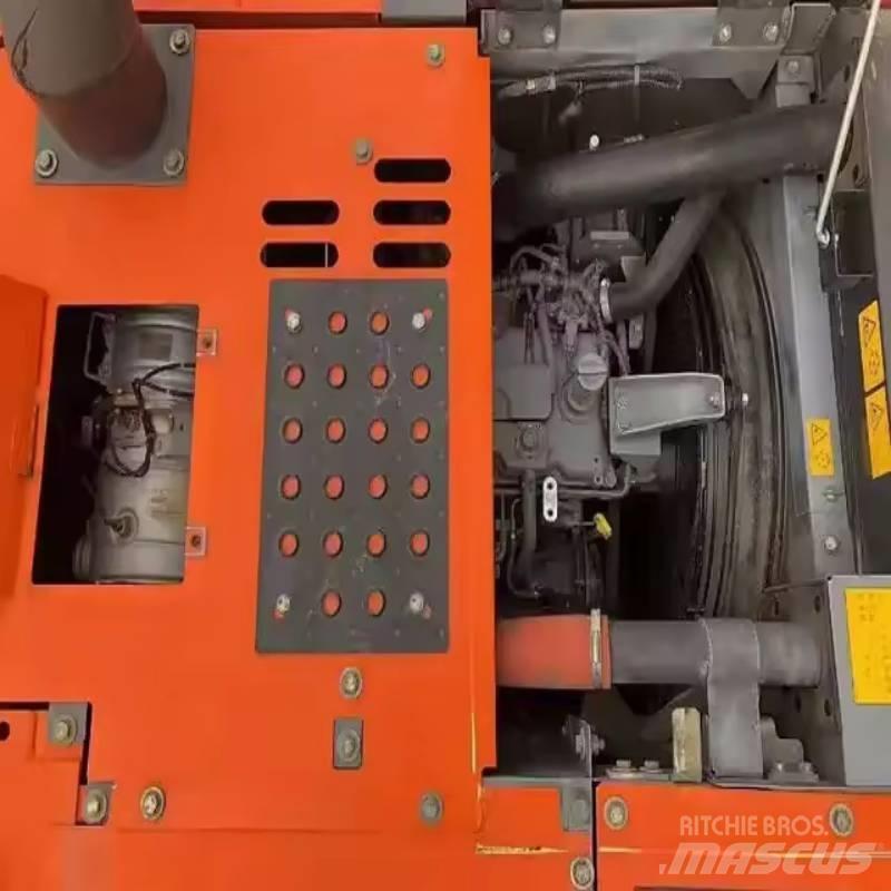 Hitachi ZX 130 Gravemaskiner på larvebånd