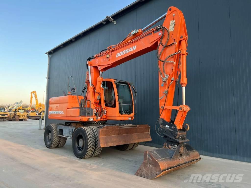 Doosan DX170W Gravemaskiner på hjul